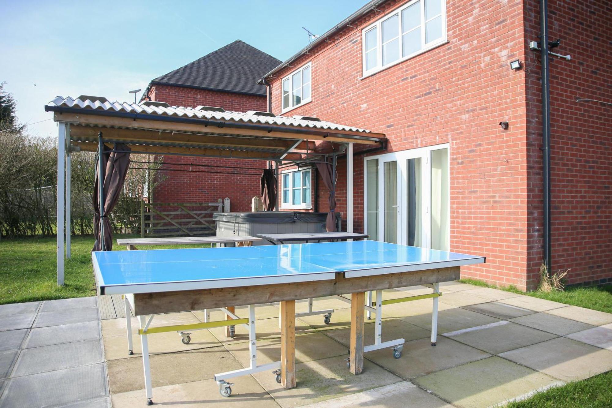 With Hottub Near Altontowers & Waterworld Sot Holiday home