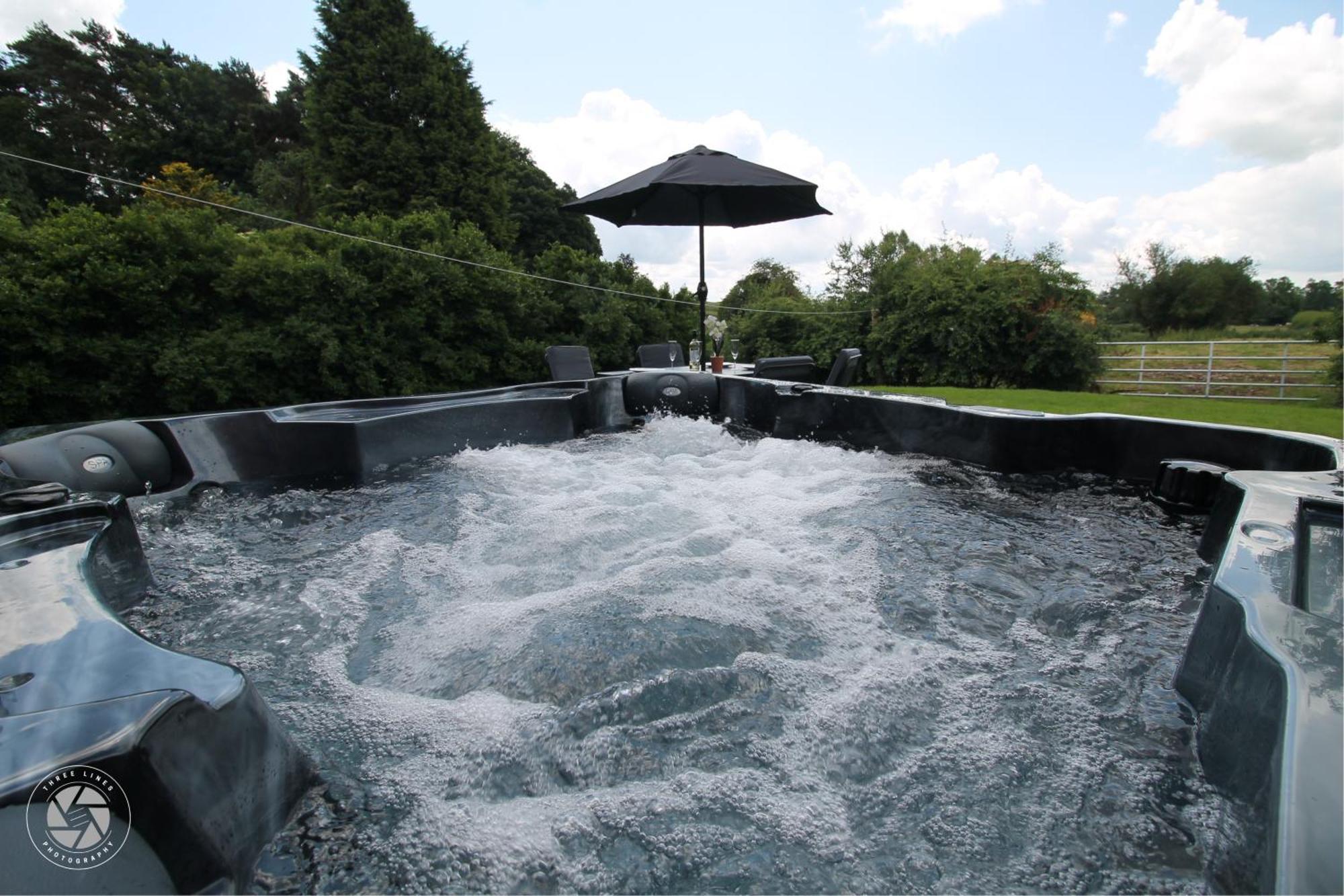 With Hottub Near Altontowers & Waterworld Sot Holiday home *